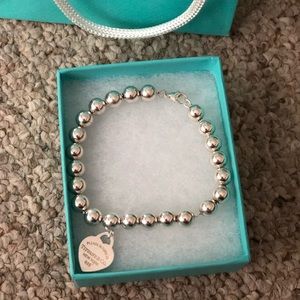 Tiffany & Co. Jewelry - Return to Tiffany bead bracelet 8in Tiffany & Co. Jewelry - Return to Tiffany bead bracelet 8in